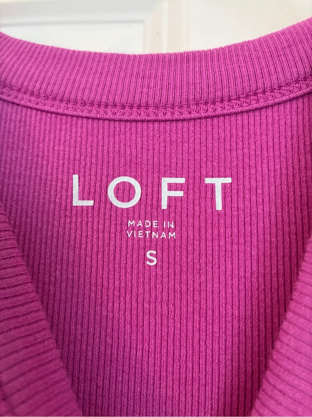 LOFT Fuchsia Ribbed Tank Top - Picture 3 of 5